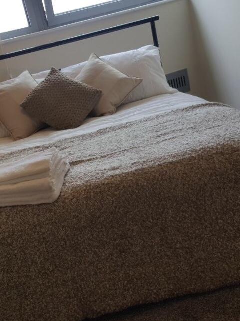 Sky Night Serviced Apartments Cardiff Zewnętrze zdjęcie